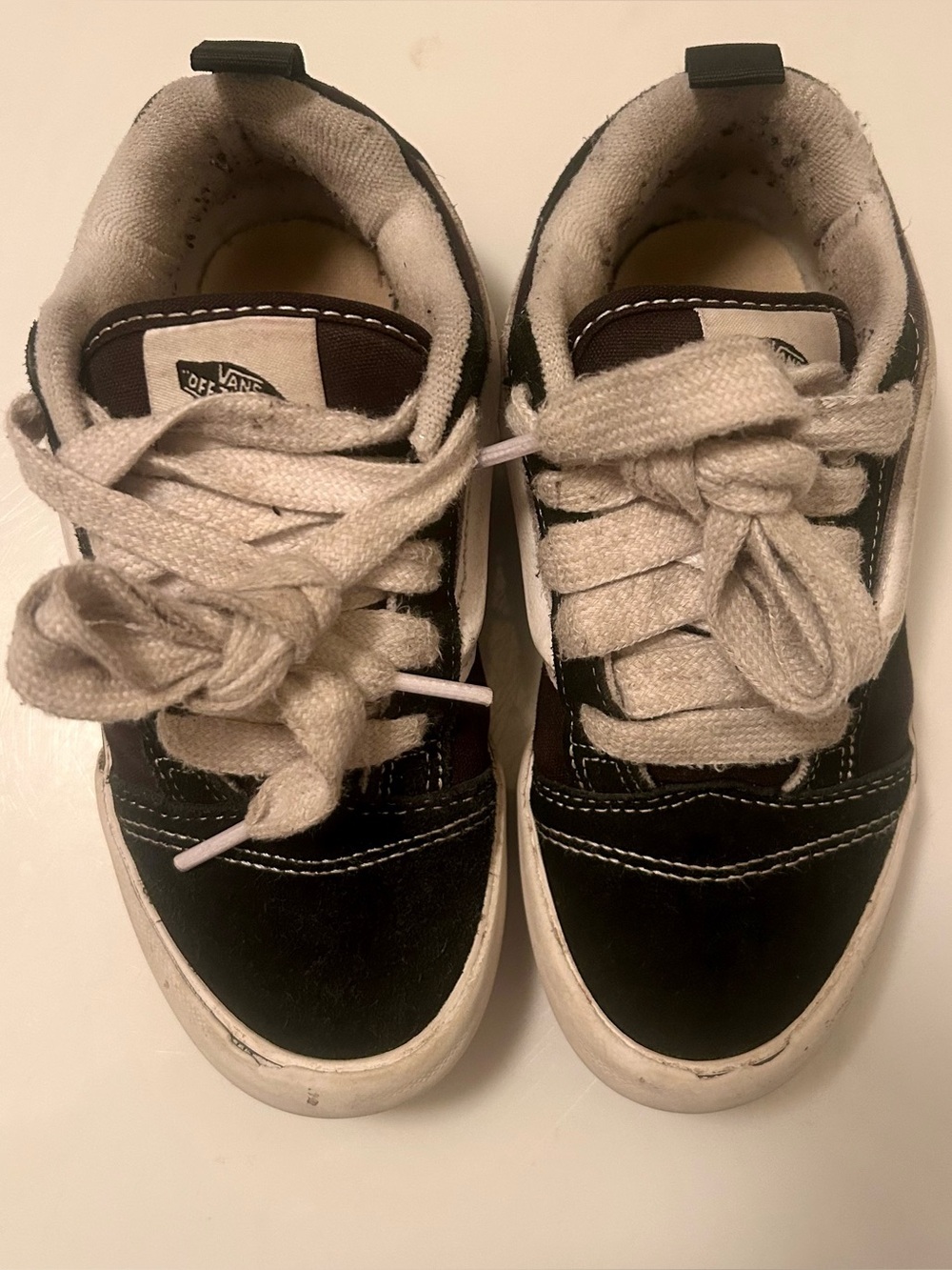 Vans Kids Black & White Low-Top Skate Sneakers knu skool